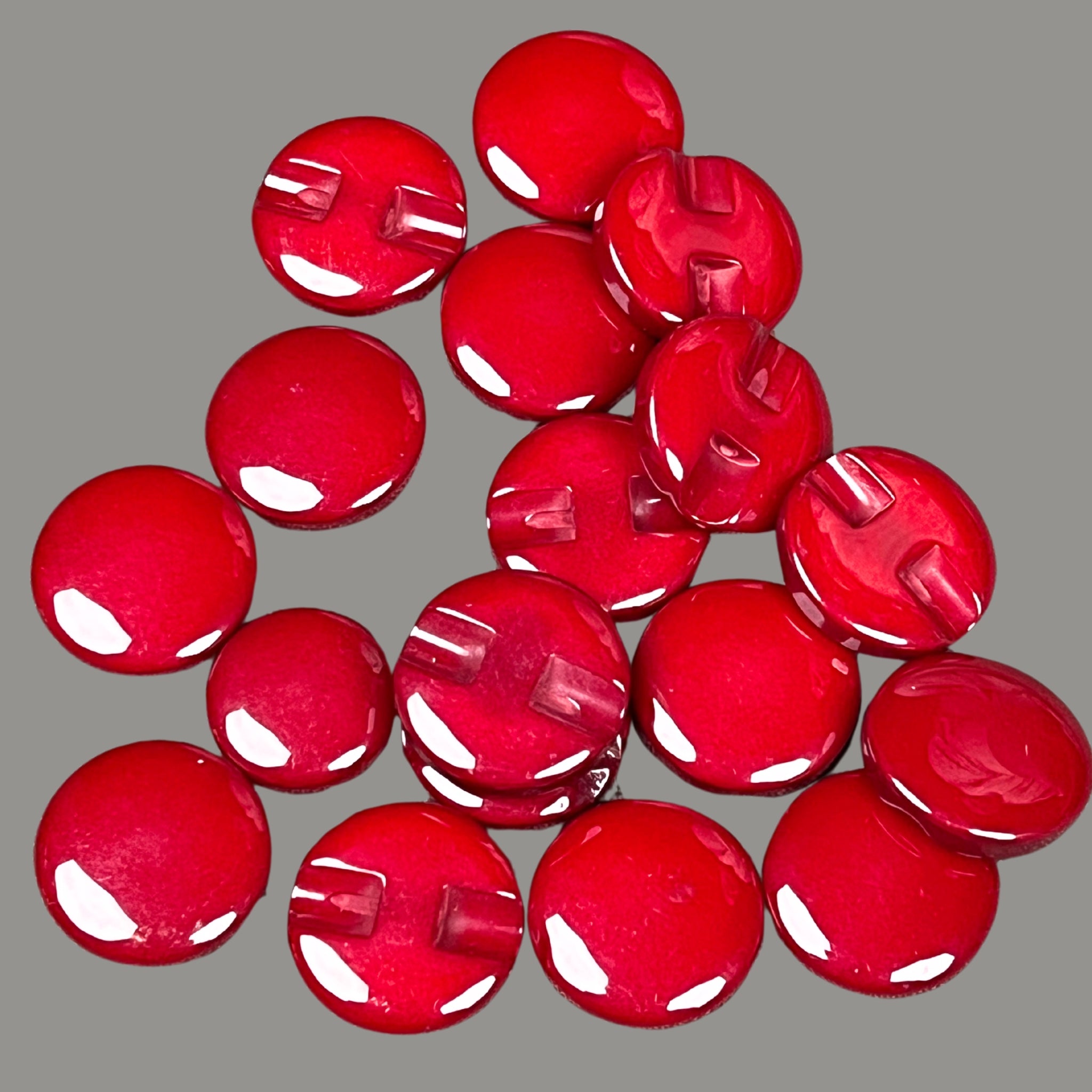 Best multicolor plastic buttons for your dresses (Red, yellow, purple) 24-pcs